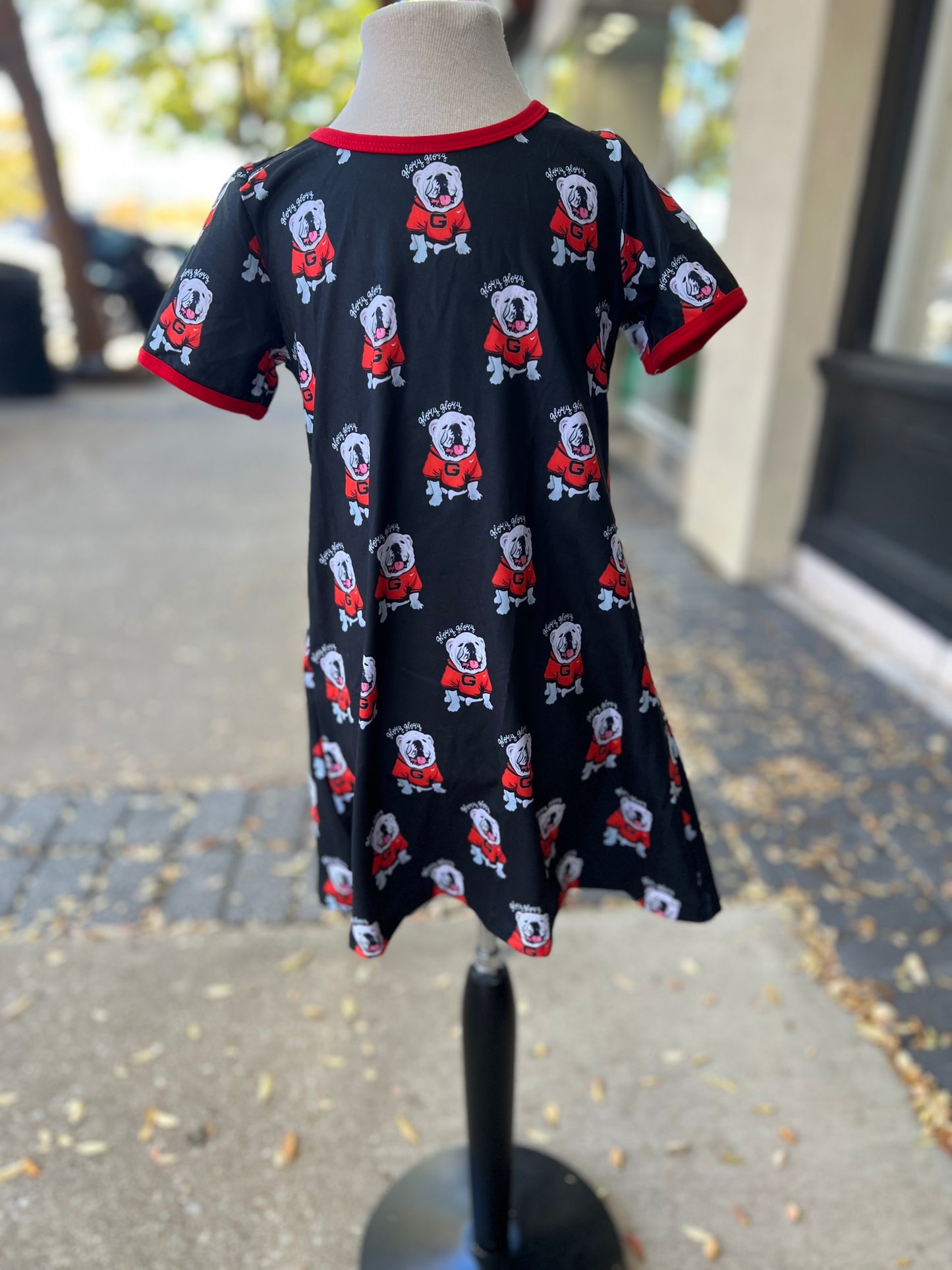 Team red/black dress