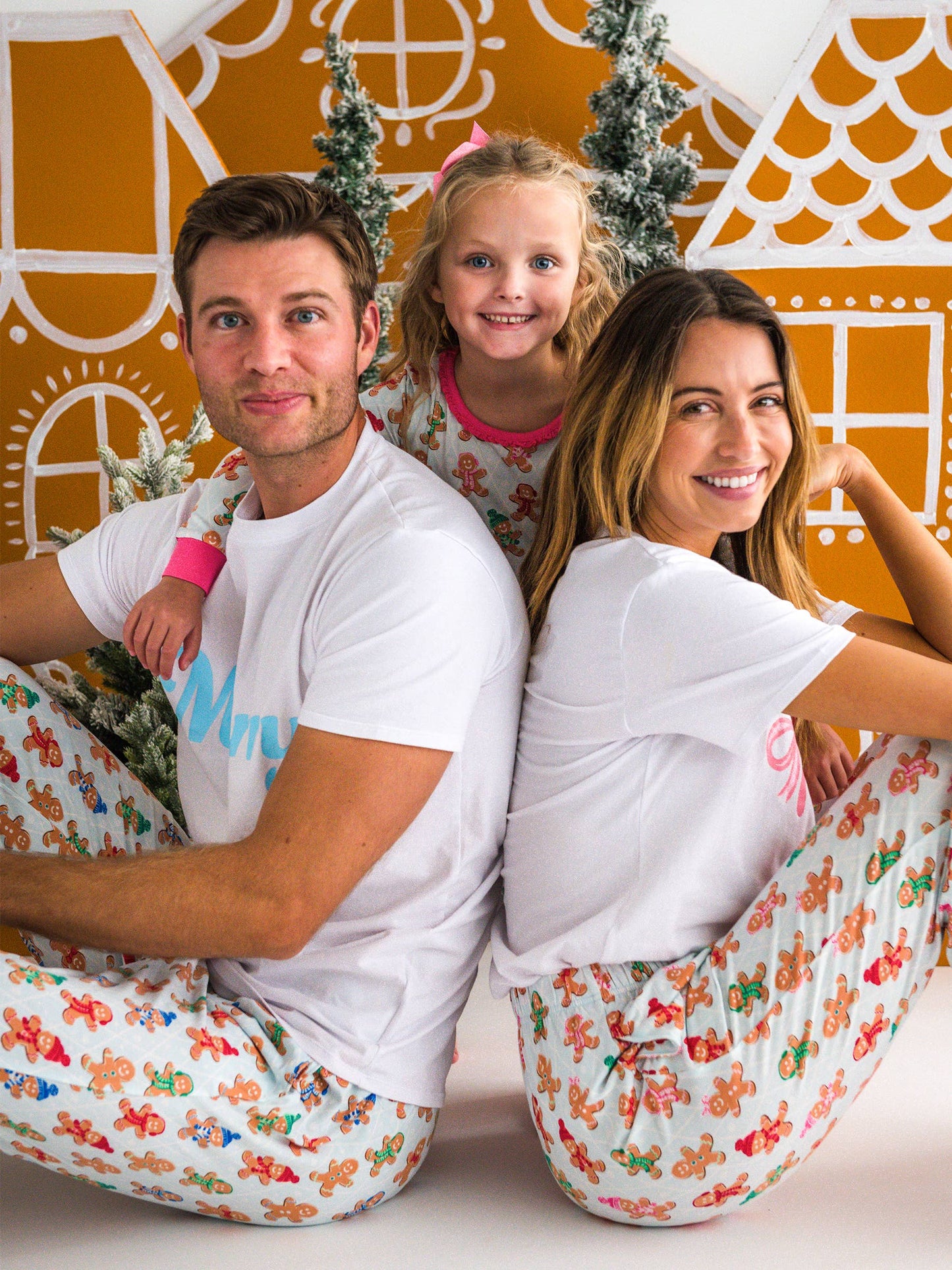 SoftSnooze™ Girls Bamboo Viscose Pink Gingerbread Buddies Ruffle Long Sleeve Pajama Set