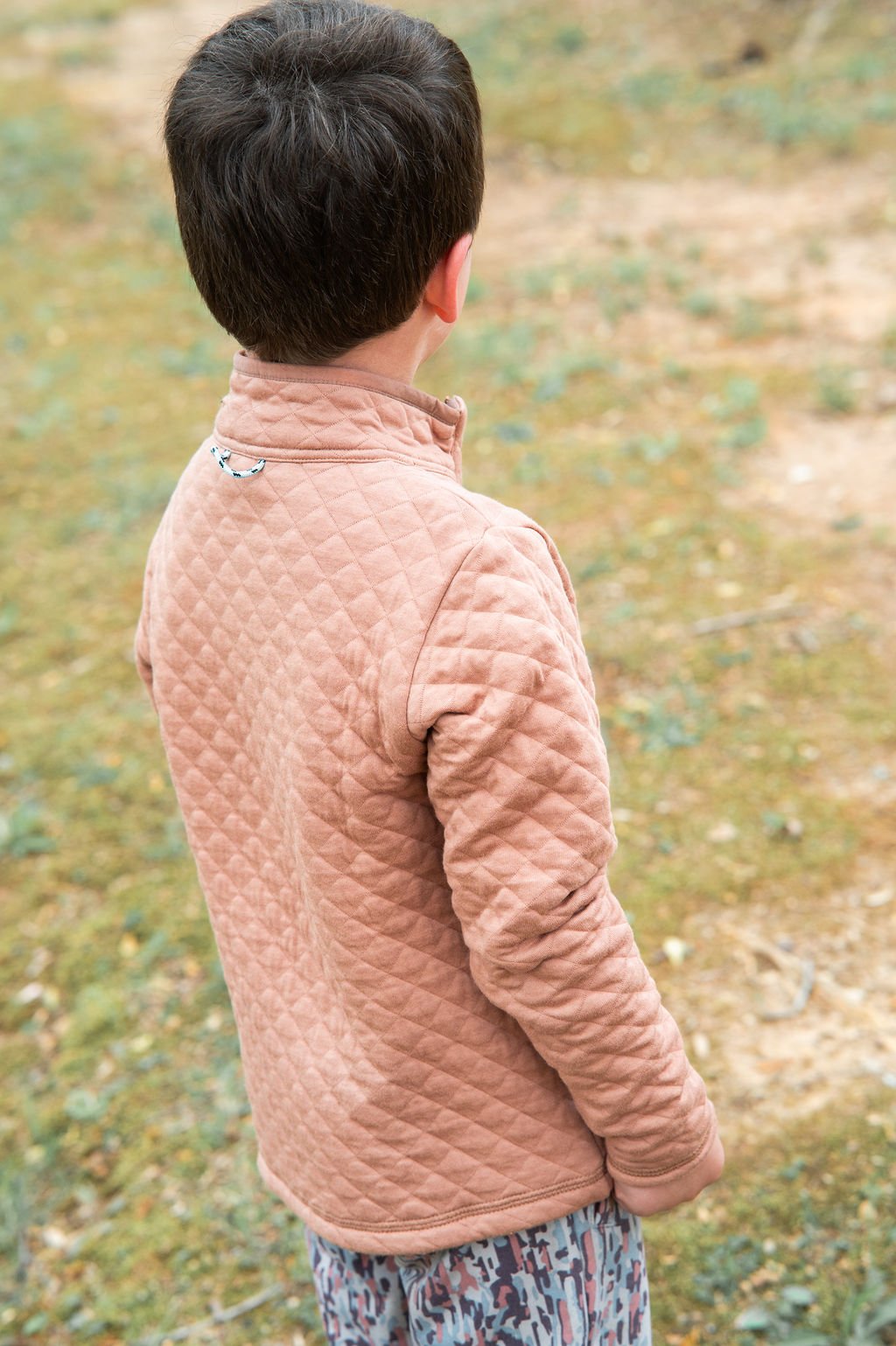 Mocha mousse quilted zip pullover