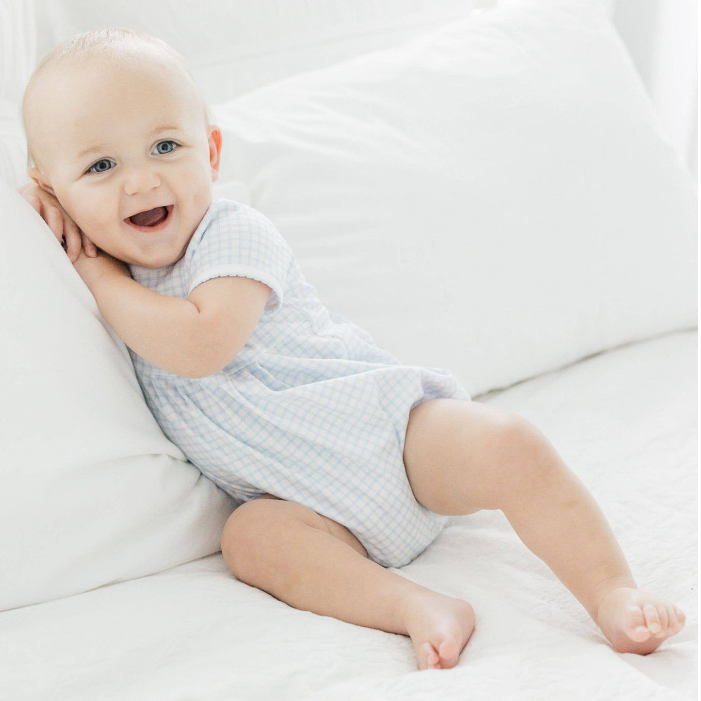 Peek-A-Boo Wishes Bubble - Light Blue