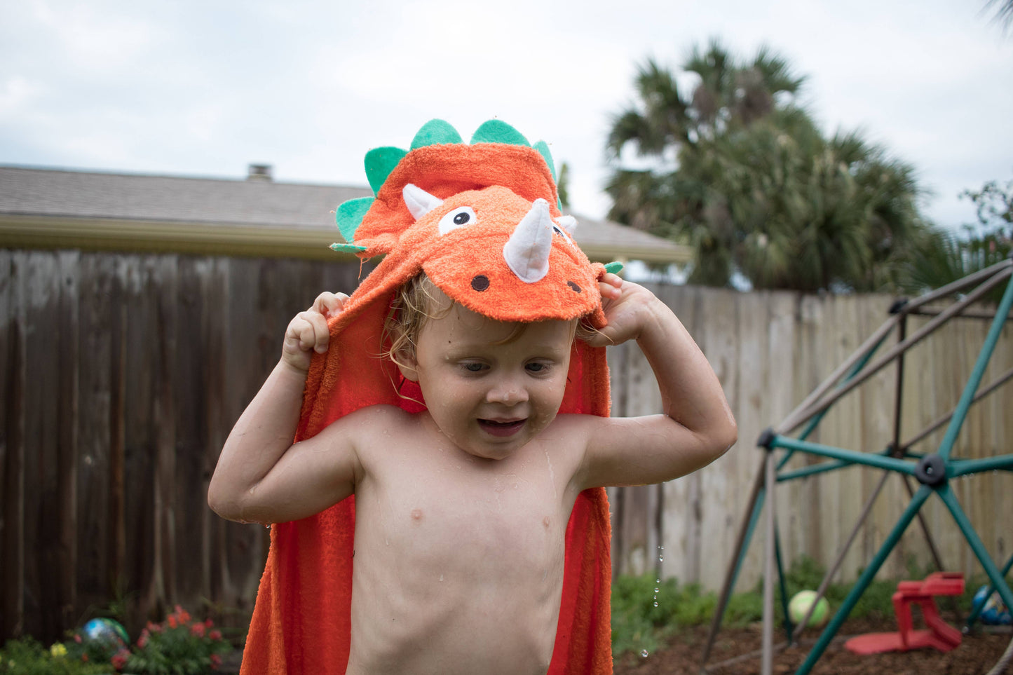 Dinosaur hooded towel for toddlers ages 2 to 8 years old