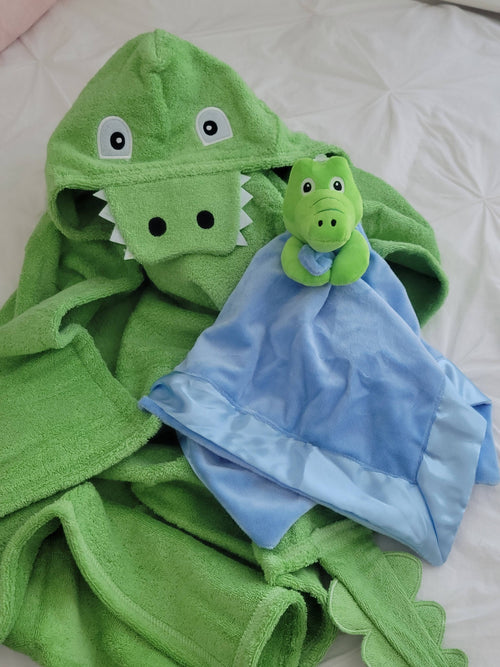 Alligator Hooded Towel for toddlers ages 2 to 8 years old
