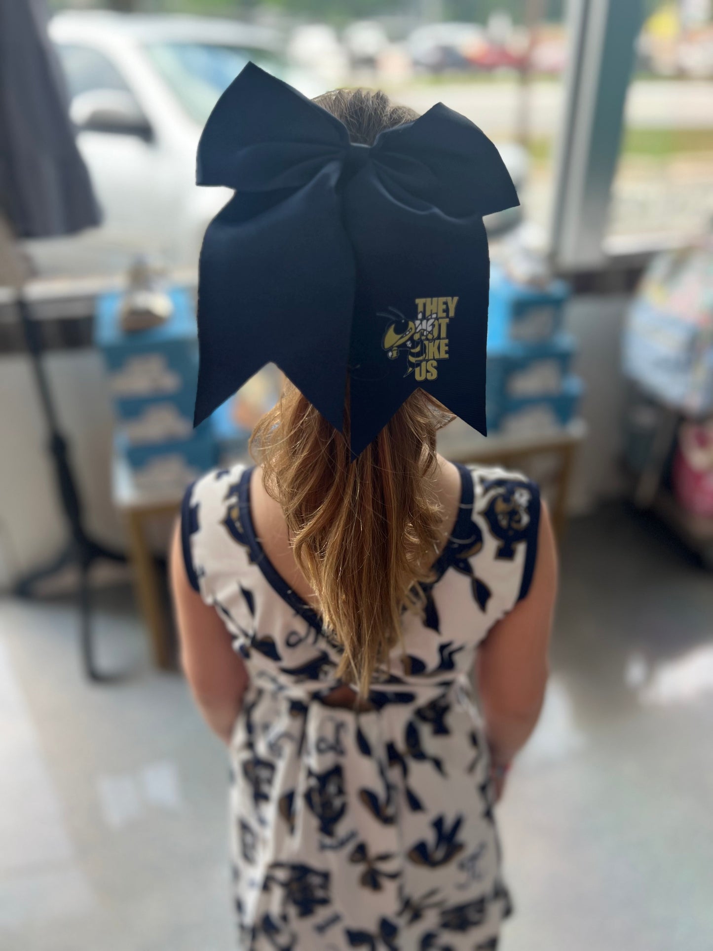TC Cheer bow with clip