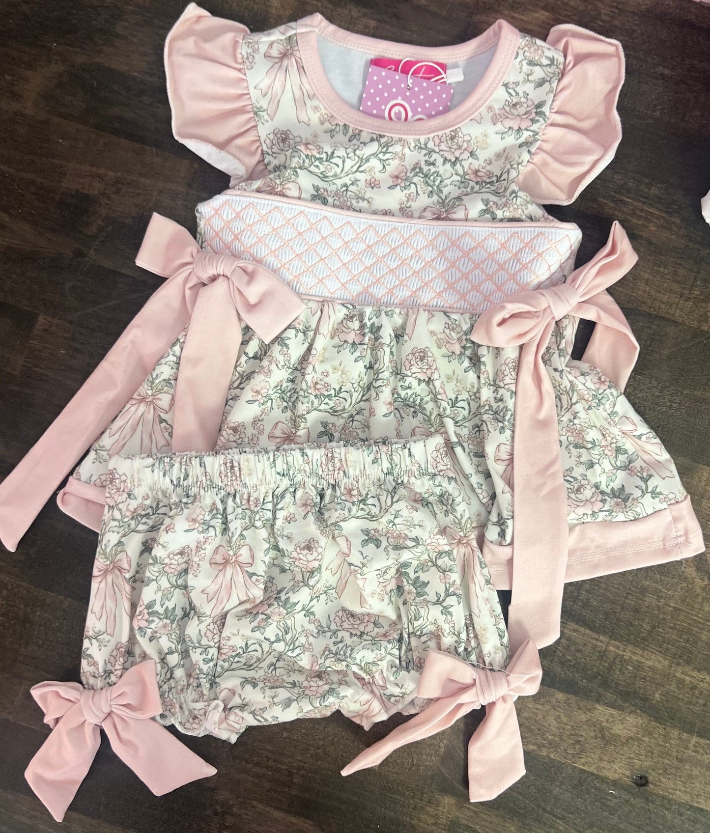 Grandma's floral couch diaper set